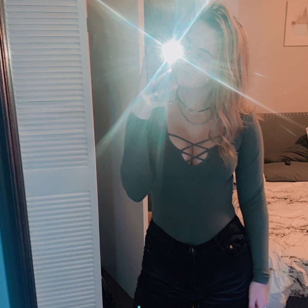 HOLLISTER LONG SLEEVE